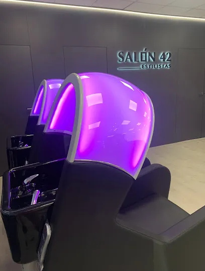 SALÓN 42 ESTILISTAS