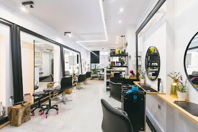 Salon 84
