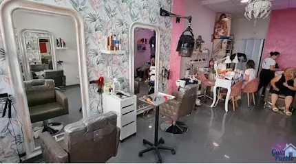 Salón Cinthya