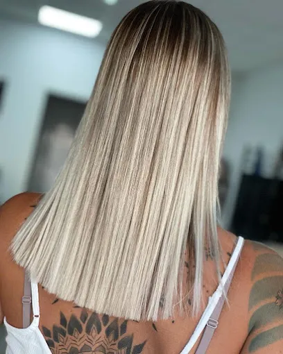 Salon de Belleza Diamonds - Ivan Barber