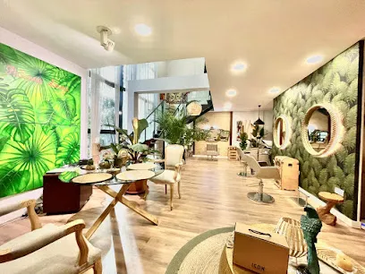 Salón de Belleza Poliana Souza