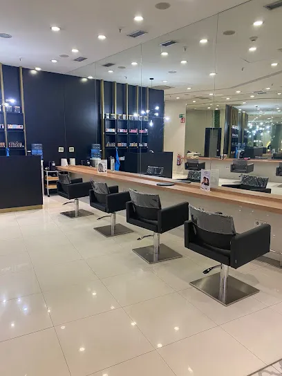 Salón Luis & Tachi | El Corte Inglés El Bercial