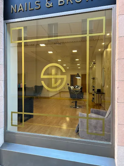 Sheyla López Studio & Academy