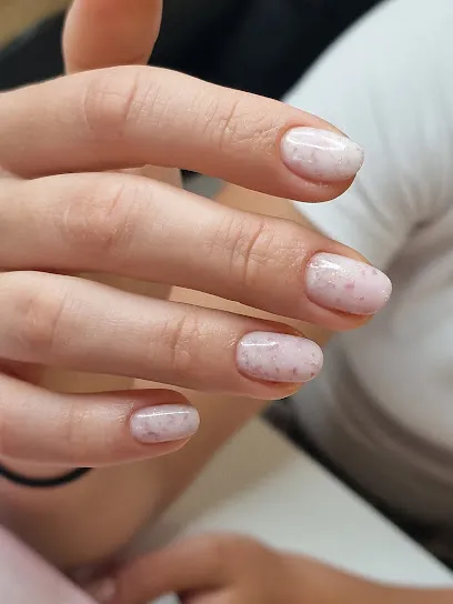 SimoNails