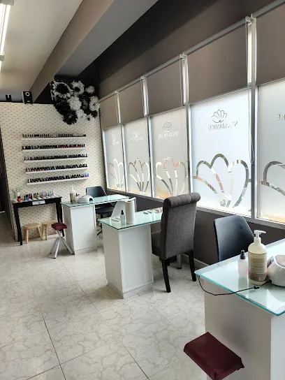 Spa Manicure