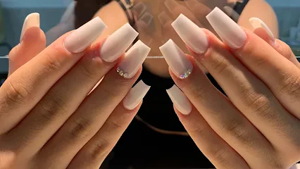 Sunny Nails