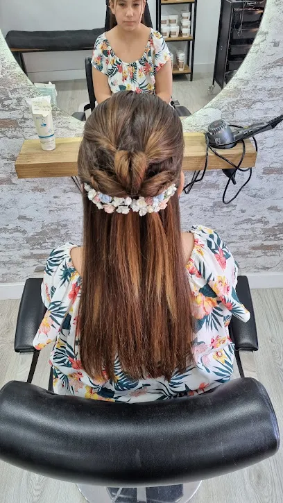 T-Peinas? Peluqueria