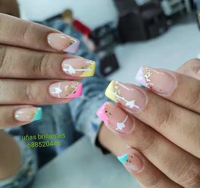 Uñas Brillantes