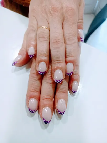 Uñas de COLORES
