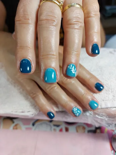 Uñas Lucy