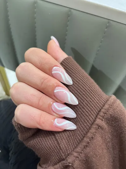Uñas Max Famosa