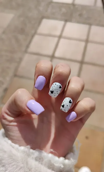 Uñas Rojas | Centro Estetico