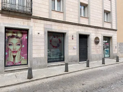 Uñas Sara