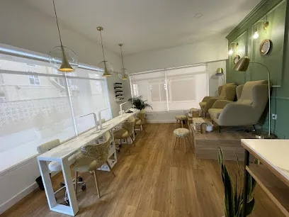 UNHA MANI PEDI SPA
