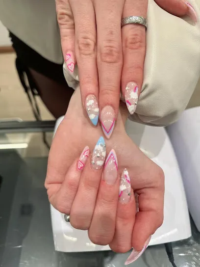 Vi Nails 2