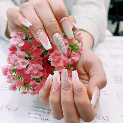 VIETNAM Nails