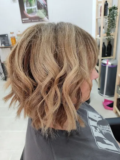 Xandra F. Peluqueros