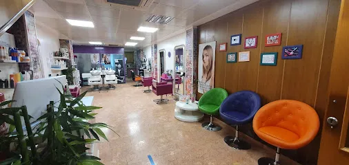 Y yo con estos pelos
