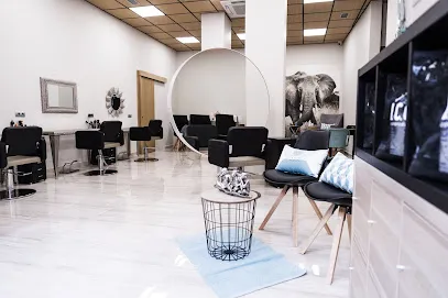 Yaiza Moreno - Hair Spa