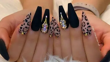 Yari Nails