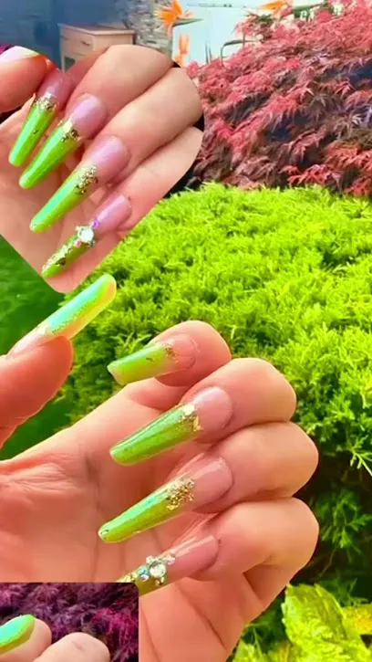 YASNAHIA Nails