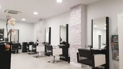 Yolanda Molina Peluqueros y Estilistas